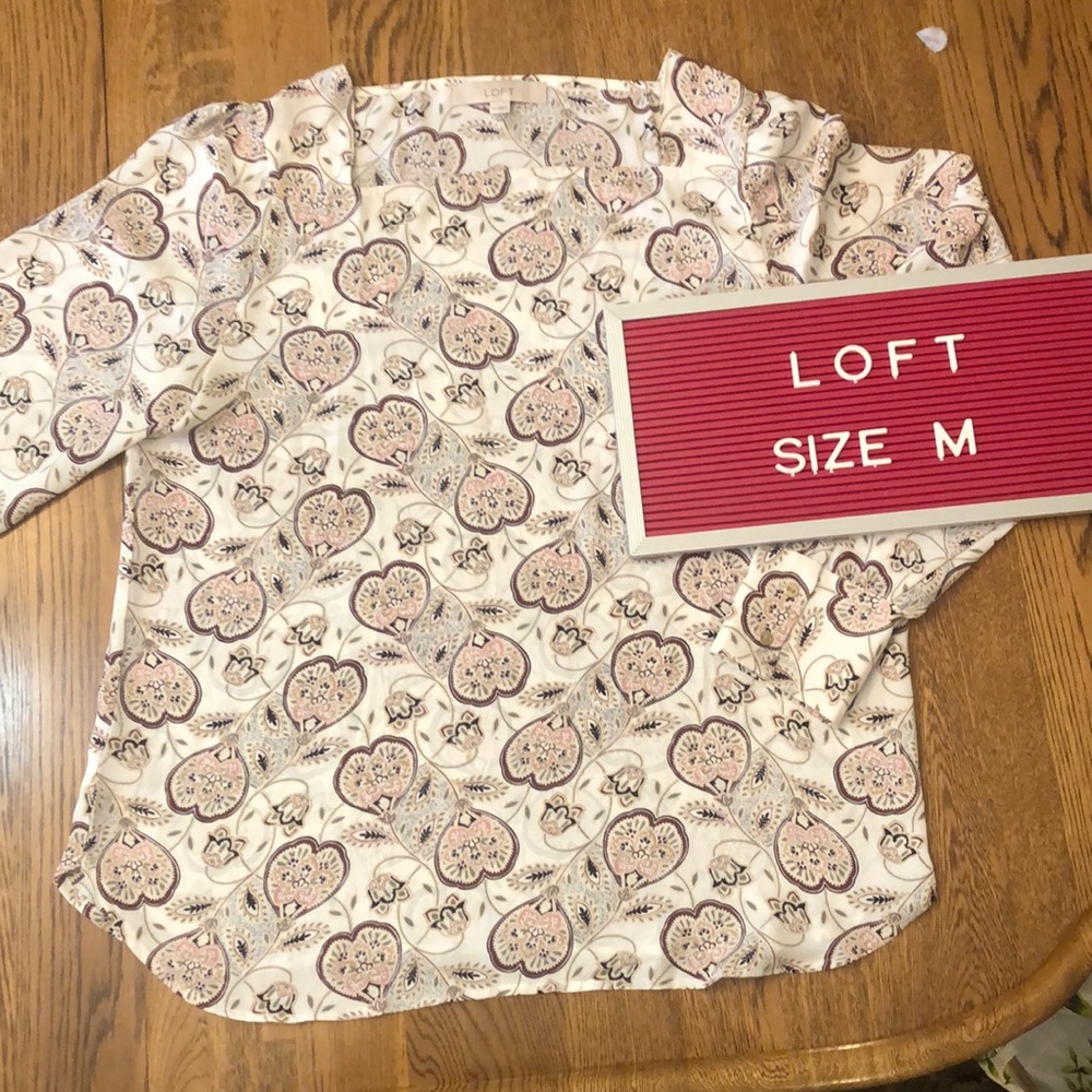 ♥️ Loft silky blouse